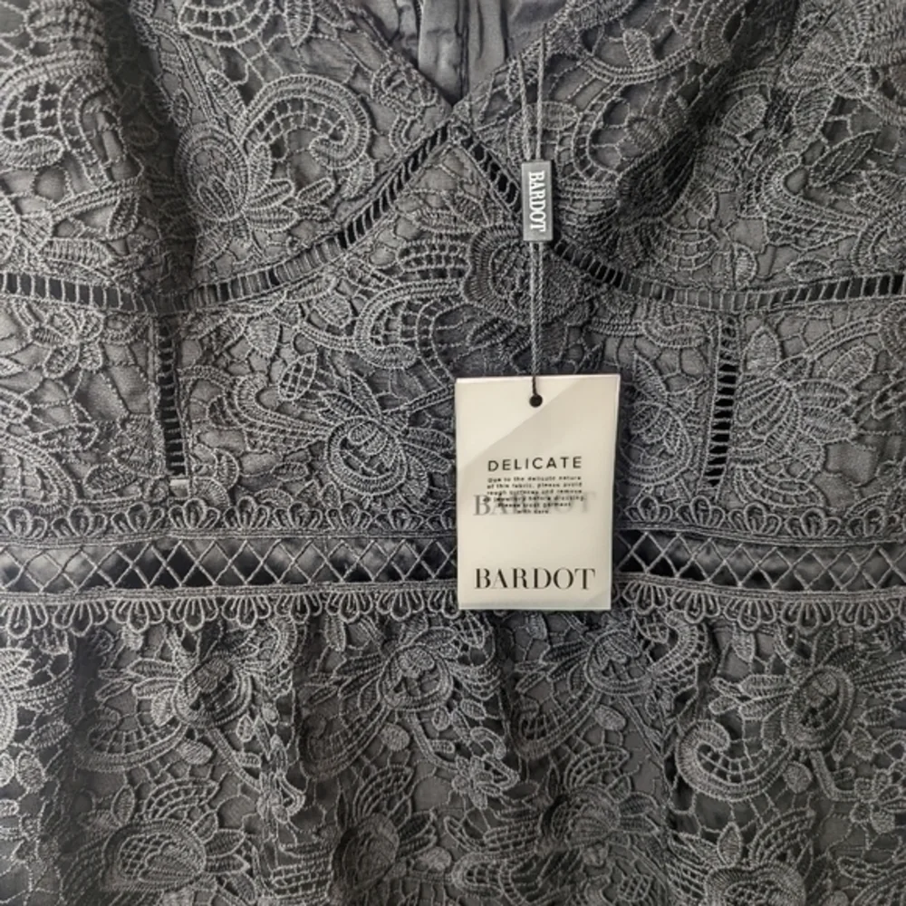 BARDOT NWT Lace Minidress, Main, color, BLACK‎ sz 10 - Picture 3 of 7